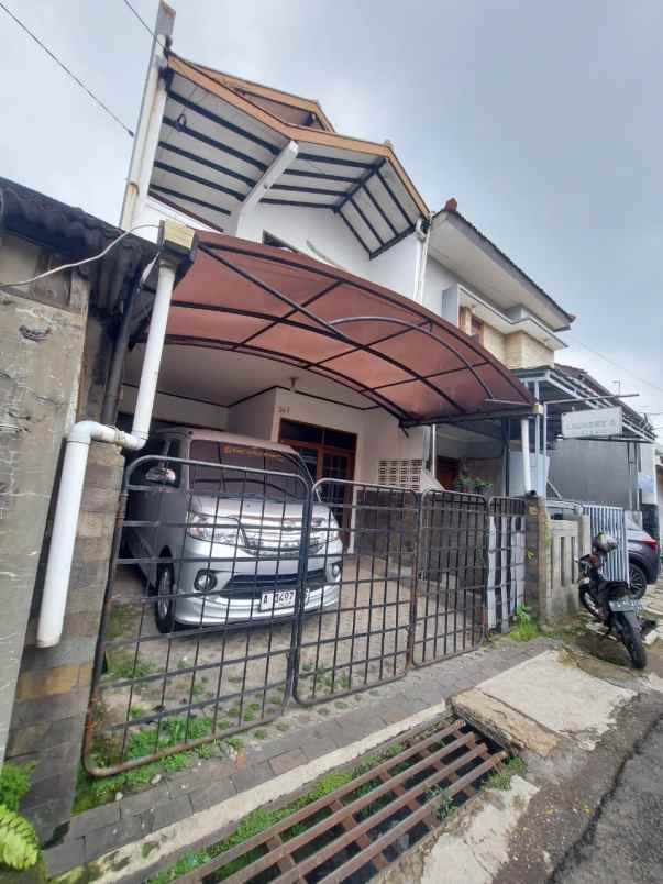 dijual rumah lengkong bandung kora