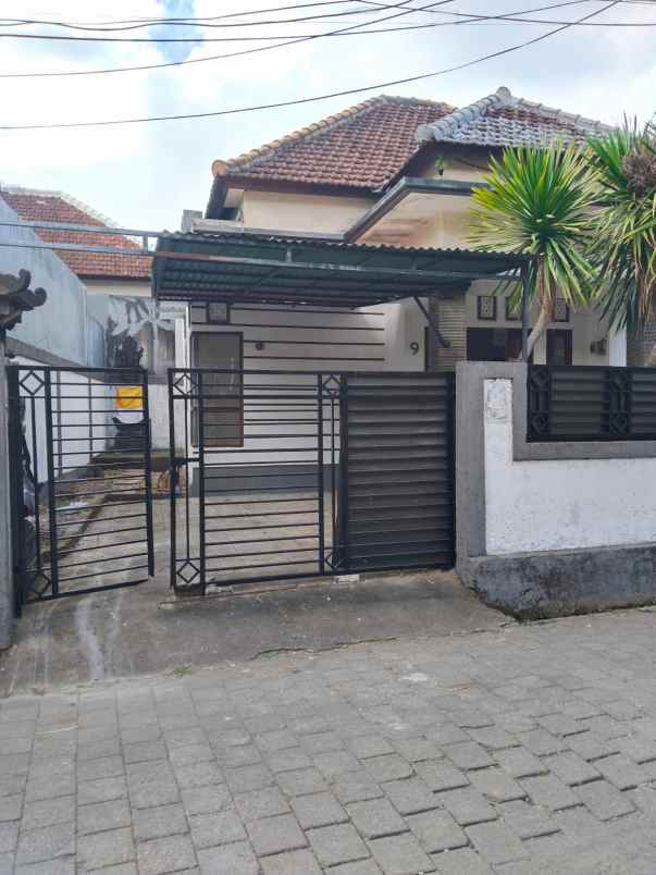 dijual rumah lokasi keboiwa utara