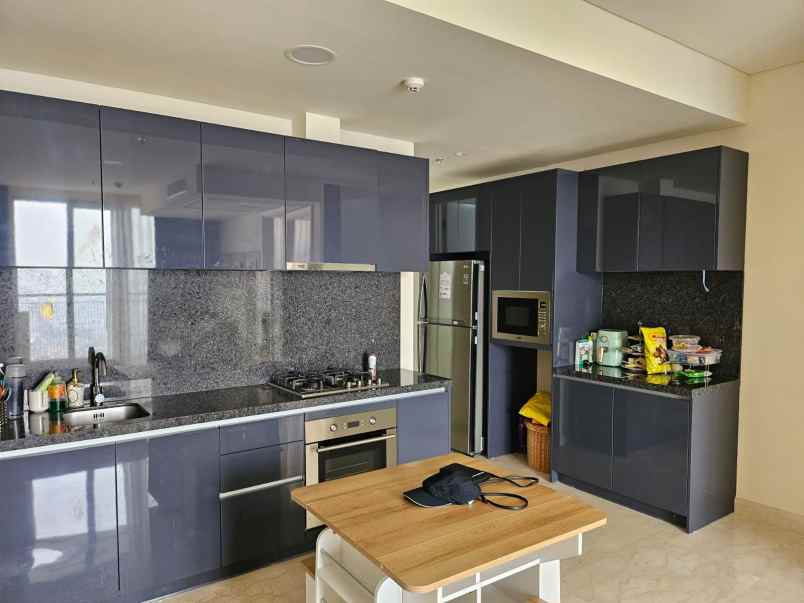 dijual rumah one galaxy