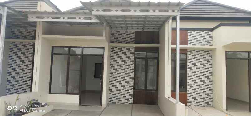 dijual rumah pakujaya