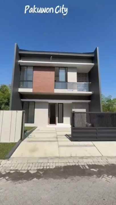 dijual rumah pakuwon city florence