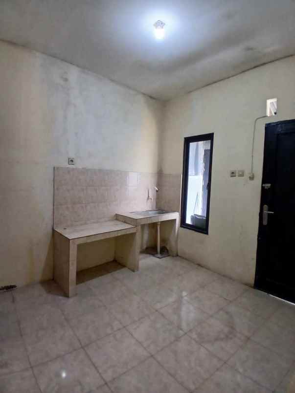 dijual rumah pancoran mas depok