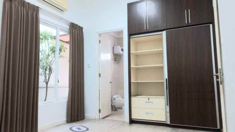 dijual rumah pasar modern citraland