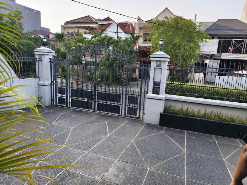 dijual rumah pasir putih ancol timur