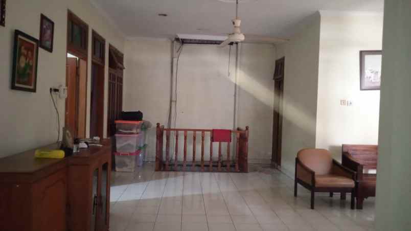 dijual rumah perumahan era mas 2000