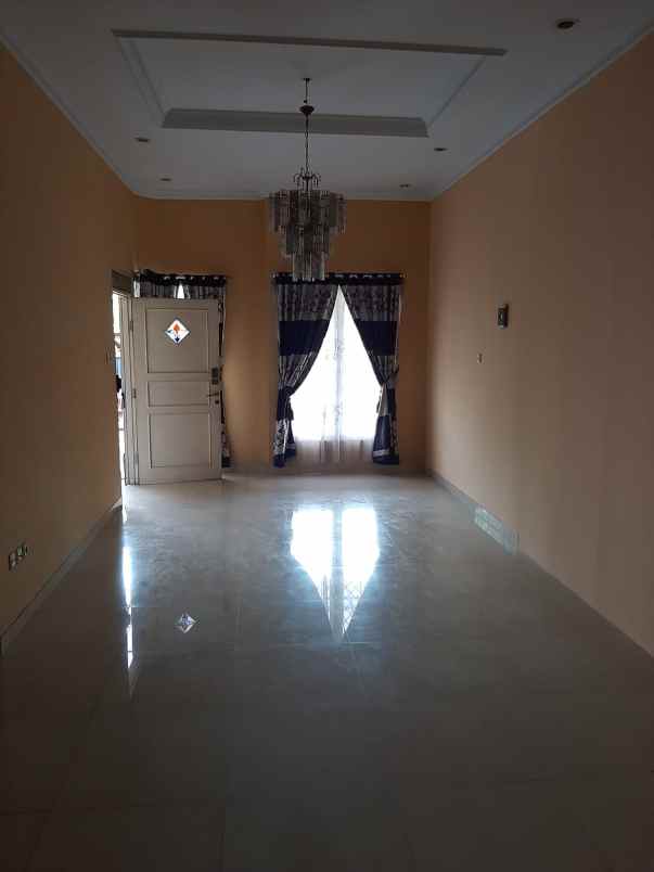 dijual rumah perumahan griya bintara