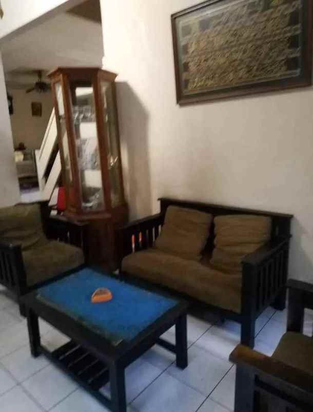 dijual rumah perumahan larangan indah