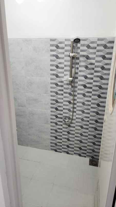 dijual rumah puri anjasmoro