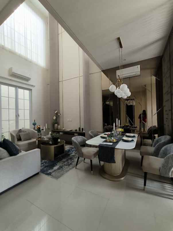 dijual rumah puri galaxy