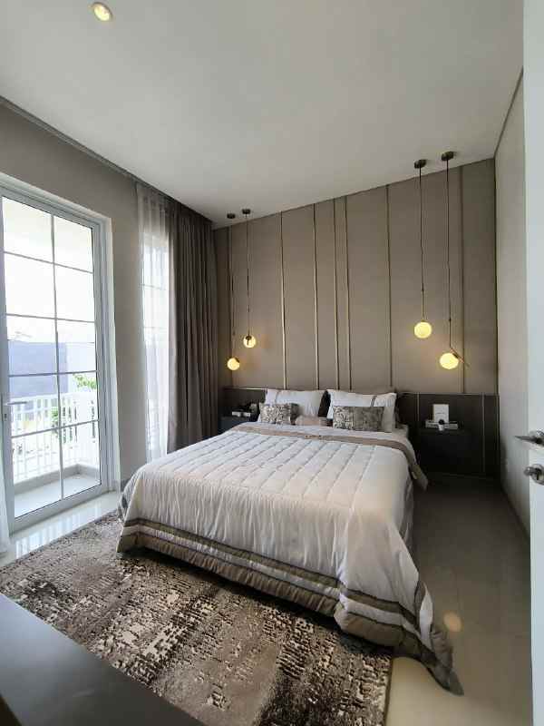 dijual rumah puri galaxy