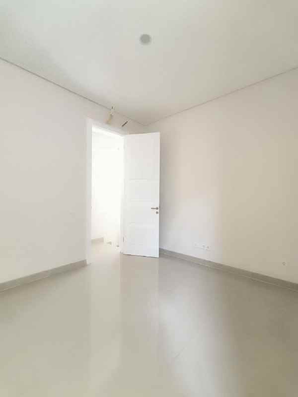 dijual rumah puri galaxy