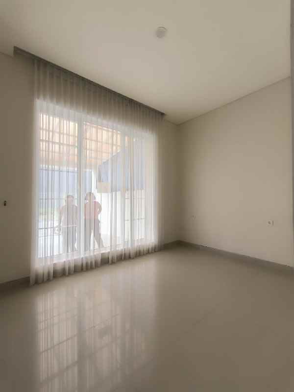 dijual rumah puri galaxy