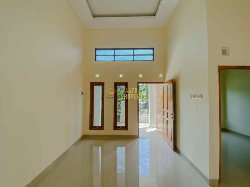 dijual rumah purwomartani