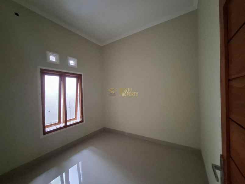 dijual rumah purwomartani kalasan