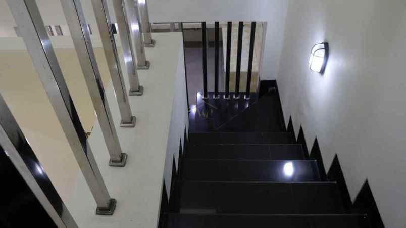 dijual rumah purwomartani kec kalasan