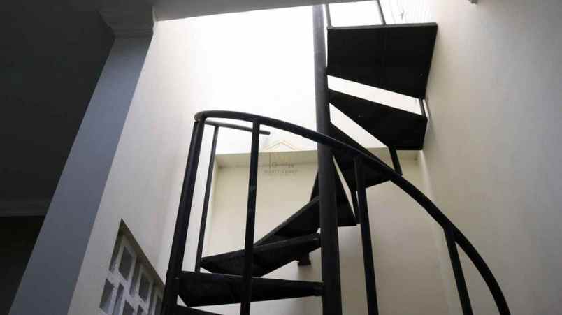 dijual rumah purwomartani kec kalasan