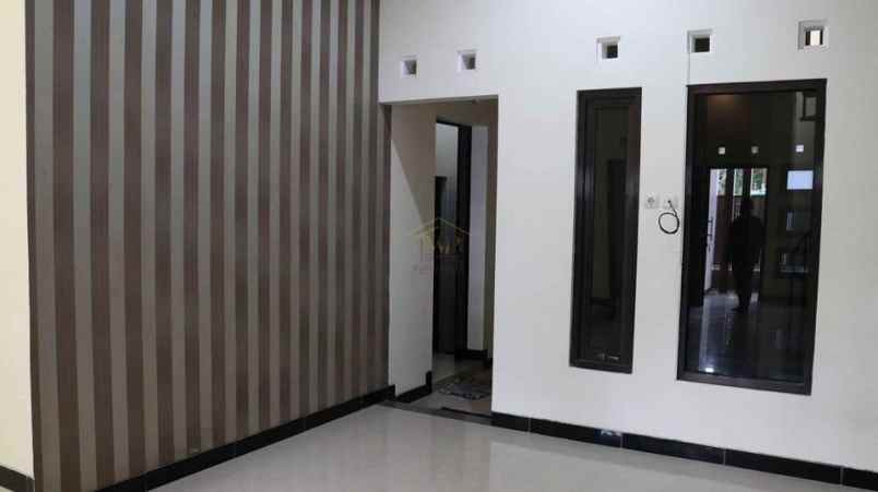 dijual rumah purwomartani kec kalasan