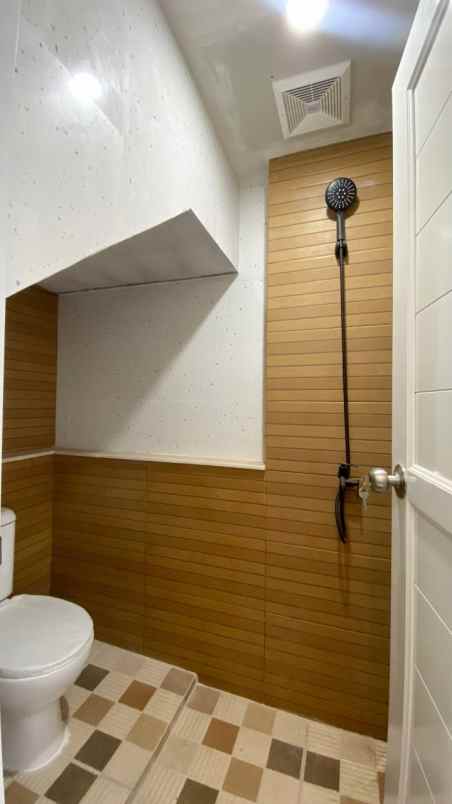 dijual rumah raden saleh