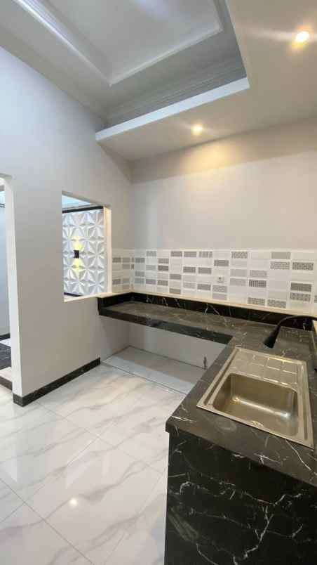 dijual rumah raden saleh