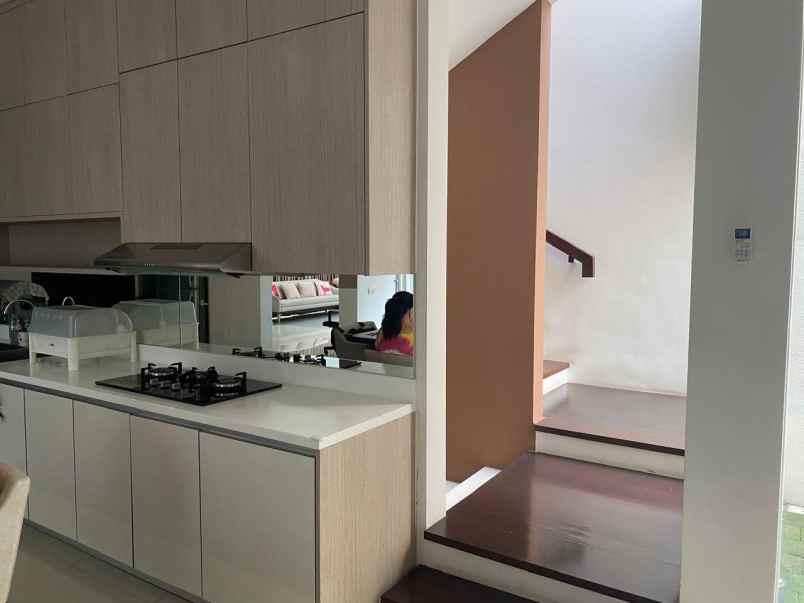 dijual rumah sambikerep graha natura