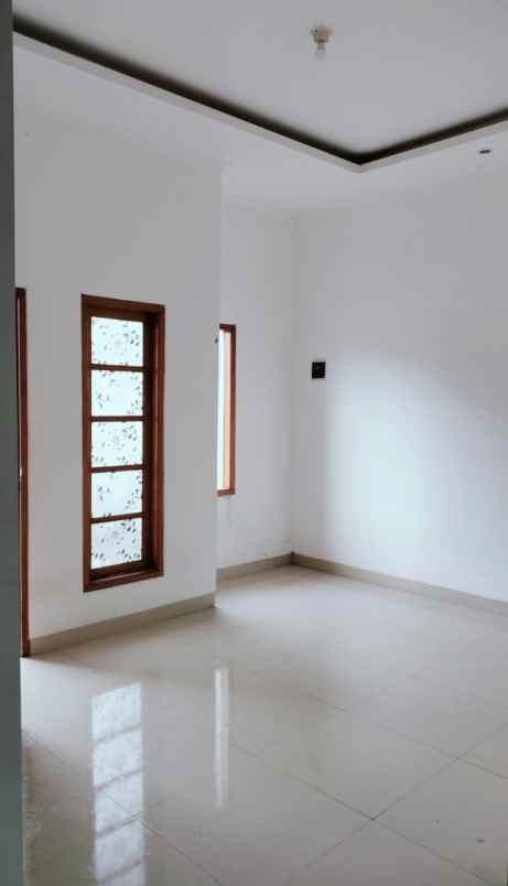 dijual rumah sawangan lama sawangan depok