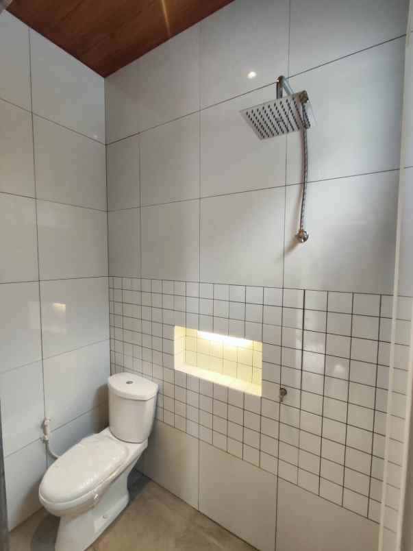 dijual rumah sendangmulyo