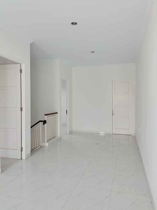 dijual rumah siap huni di ciganjur jagakarsa