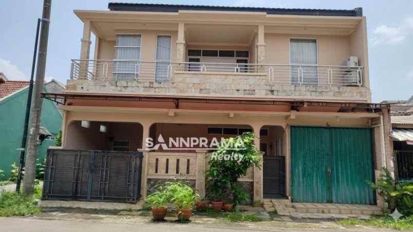 dijual rumah vila pertiwi