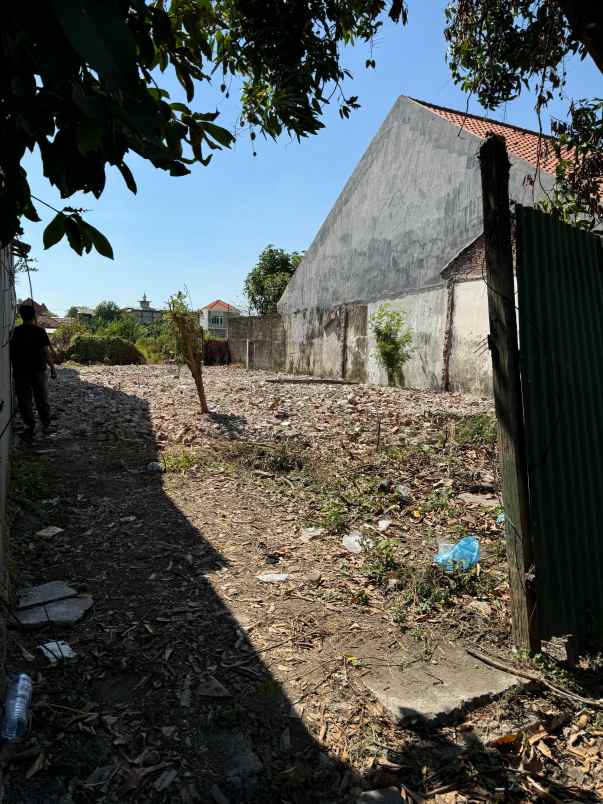 dijual tanah jalan wiyung bina warga