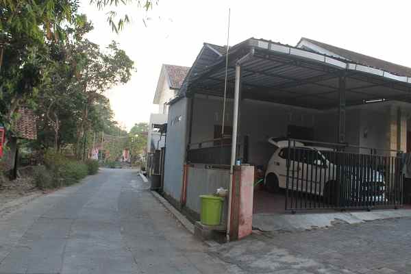 dijual tanah jl sulian agung pedes