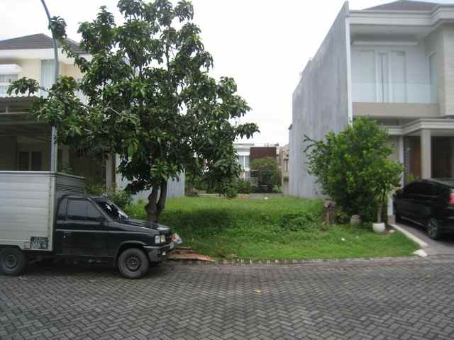 dijual tanah pakuwon indah