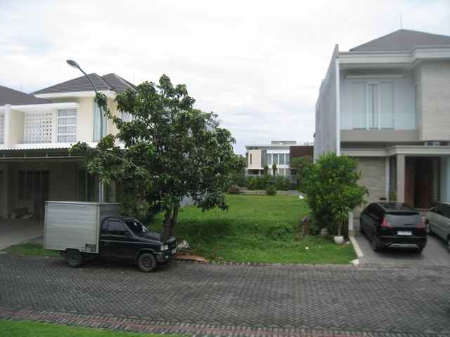 dijual tanah pakuwon indah