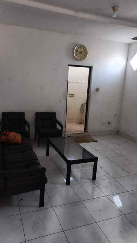 disewakan apartemen gudang margomulyo angtropolis