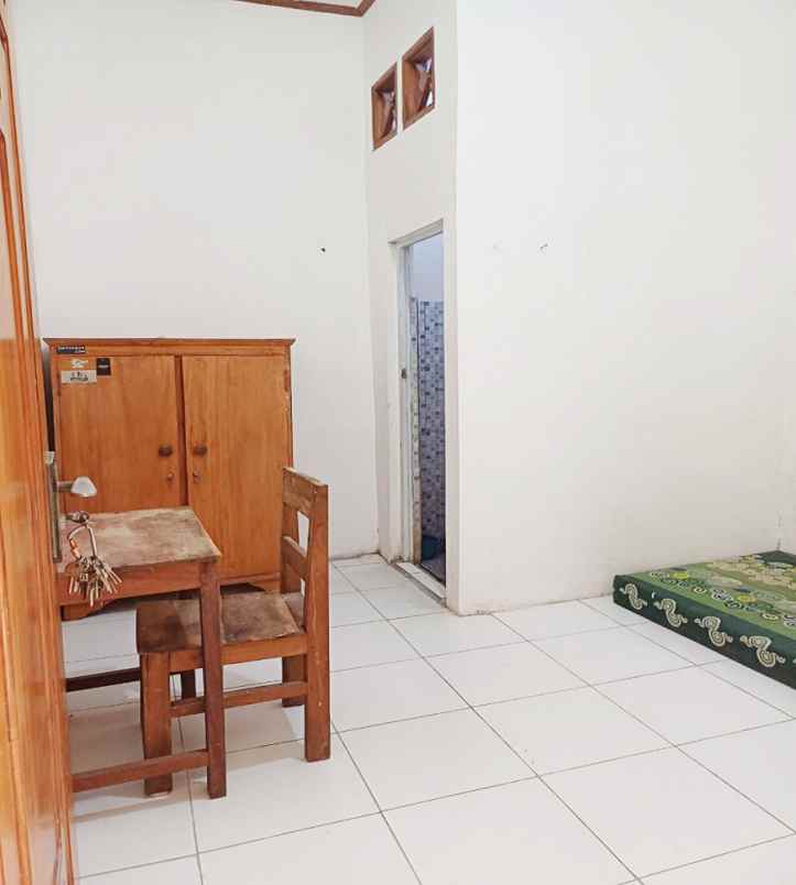 disewakan kost kos arfaya gendingan rt 01