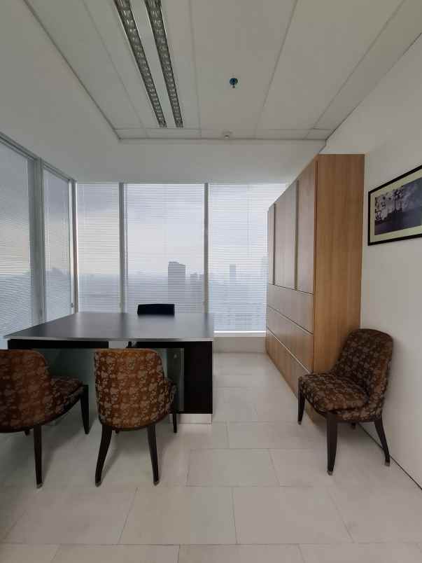 disewakan ruko gudang kantor jl jenderal sudirman no 86