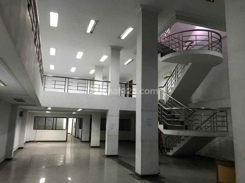 disewakan ruko gudang kantor jl kh hasyim ashari petojo