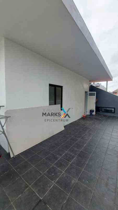 disewakan rumah di ngagel rejo nol jalan area komersil