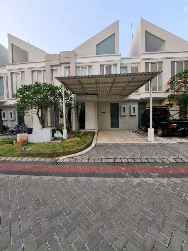 disewakan rumah grand pakuwon cluster adelaide