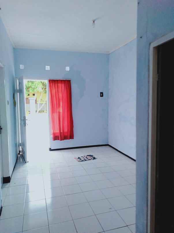 disewakan rumah perumahan nirwana asri