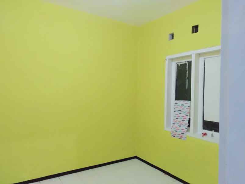 disewakan rumah perumahan nirwana asri