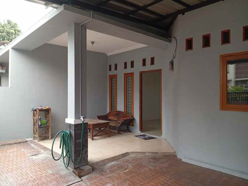 disewakan rumah perumahan pondok pekayon indah