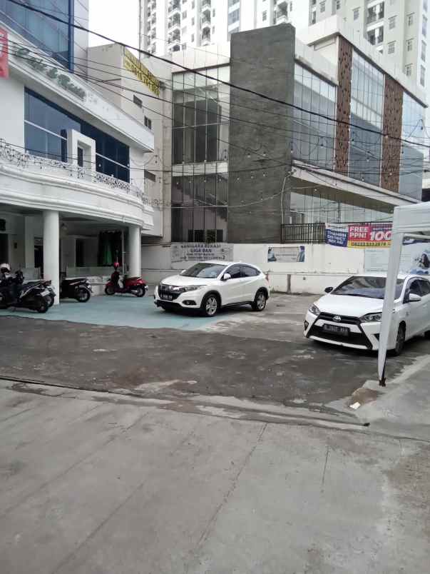 gedung kantor 4 lantai di margajaya bekasi dijual