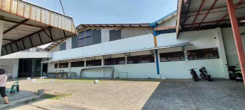 gudang strategis 5500m zona industri karanganyar