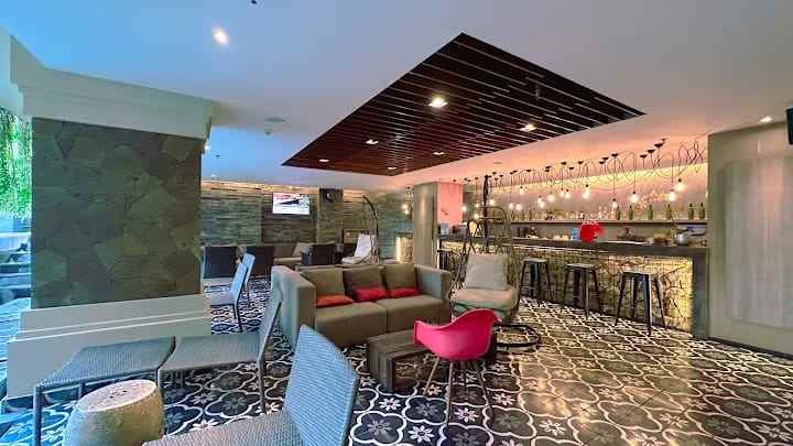 hotel terkenal bintang 4 dijual di kuta bali