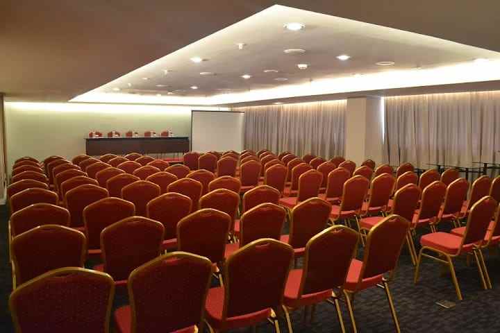 hotel terkenal bintang 4 dijual di kuta bali