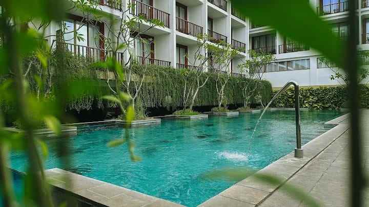 hotel terkenal bintang 4 dijual di kuta bali