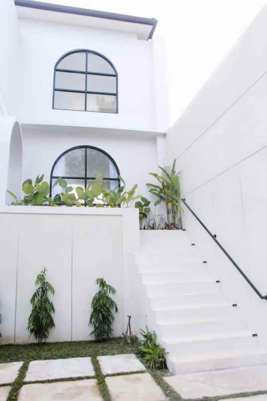 komersial industri dalam