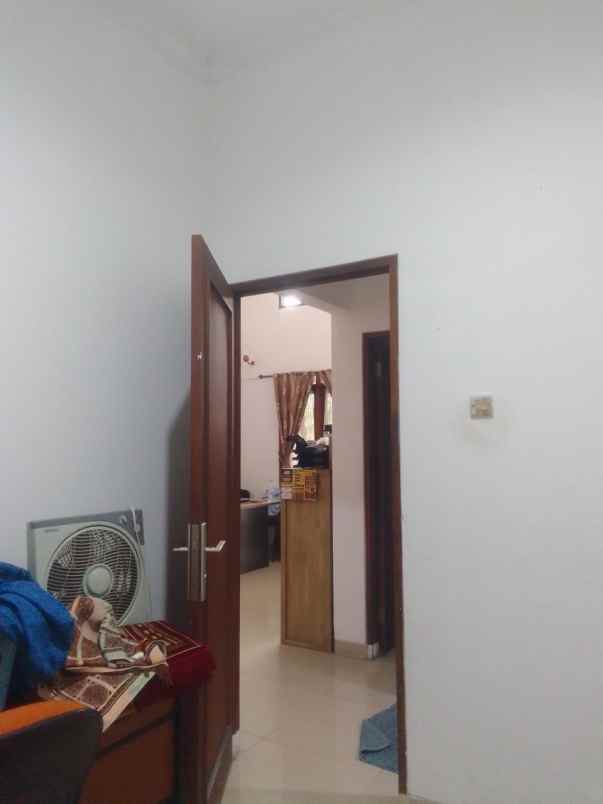 murah dijual siap huni di komplek elit awani residence