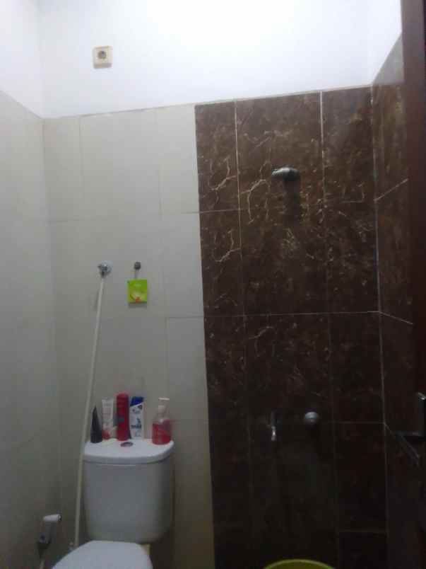 murah dijual siap huni di komplek elit awani residence