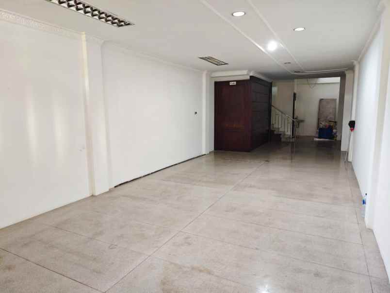 ruko 3 lantai kalianyar surabaya nol jalan siap pakai